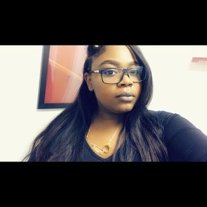 Meet your Posher, Karronna